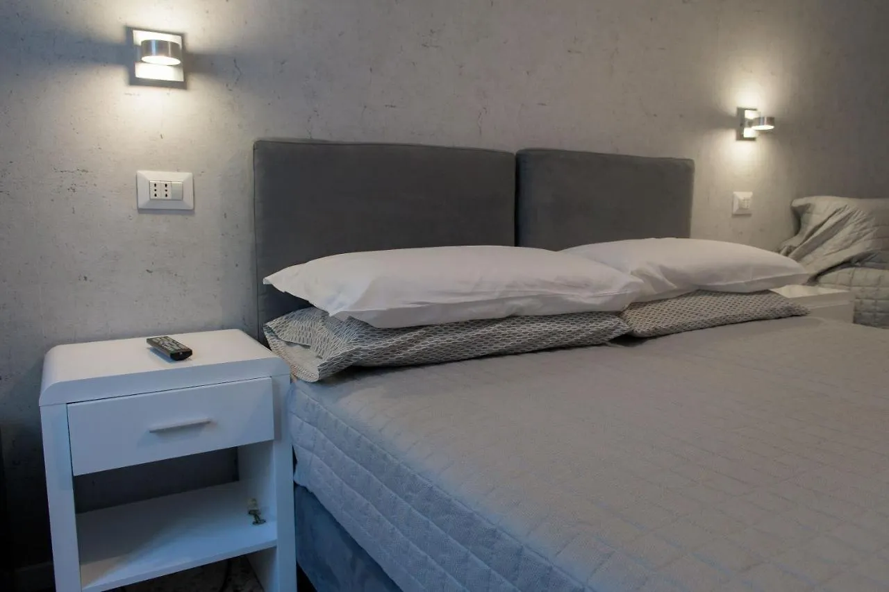 Beatus Viator Guest House Rome